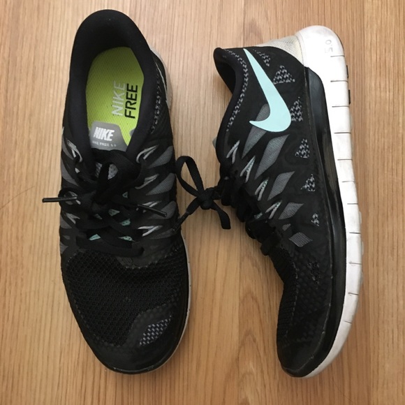 Nike Shoes - Tiffany Blue Nike Free Runs